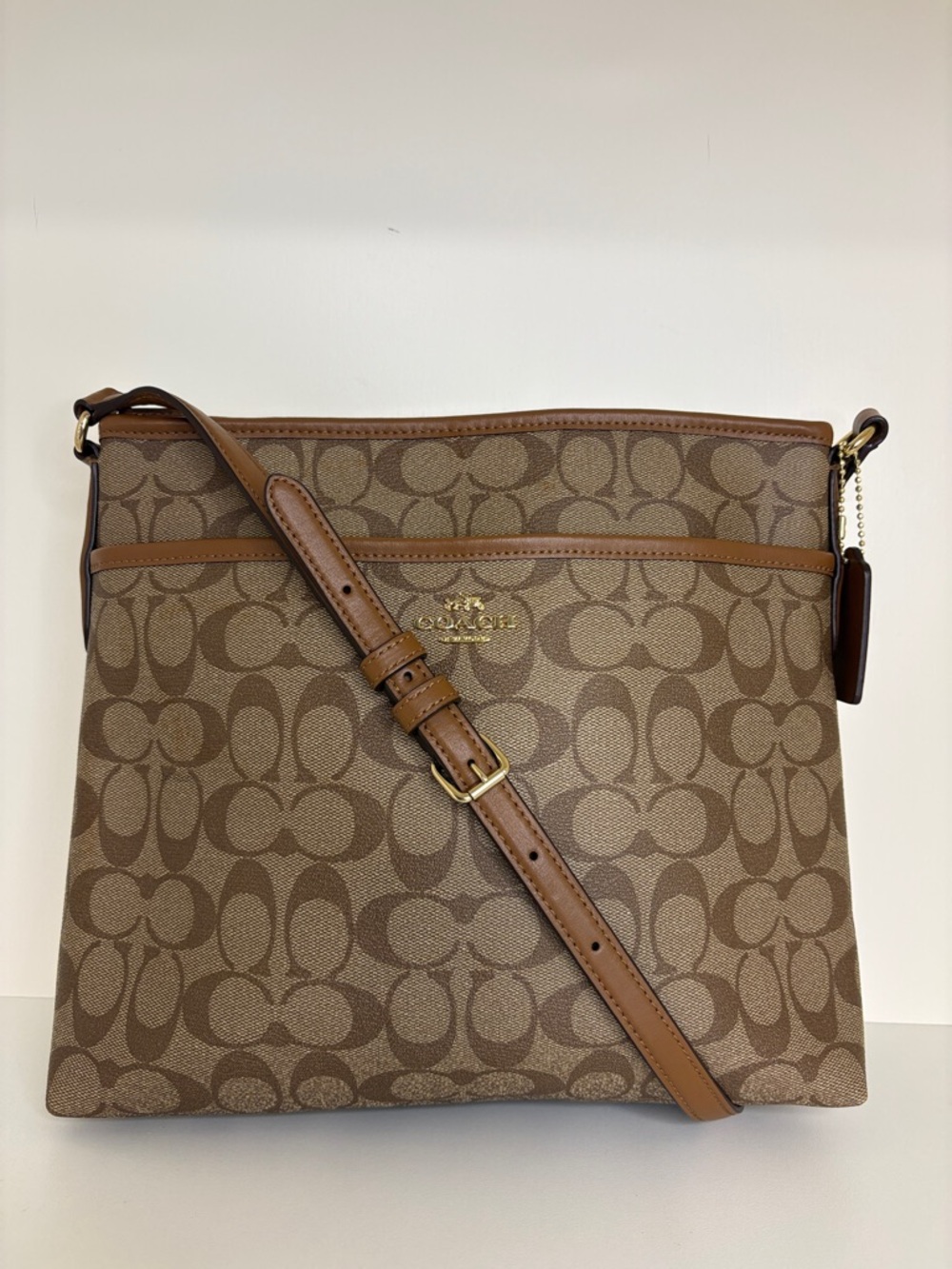 Coach Signature Logo Crossbody Bag - Brown